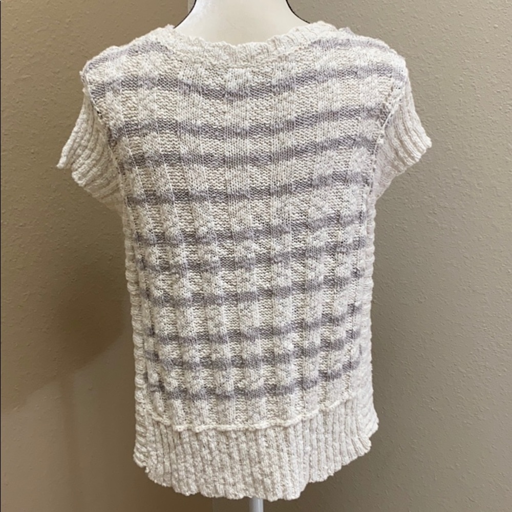 Super cute features - Picture 3 of 3